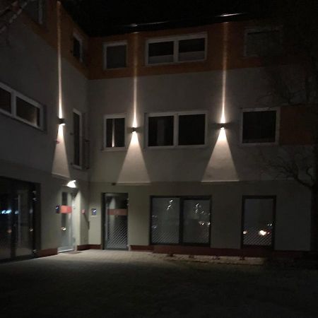 Q Apartamenty Mirkow Bagian luar foto