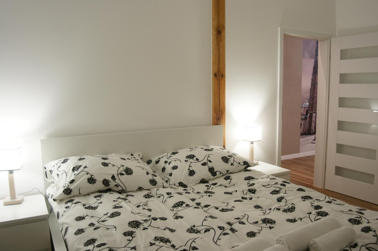 Q Apartamenty Mirkow Bagian luar foto